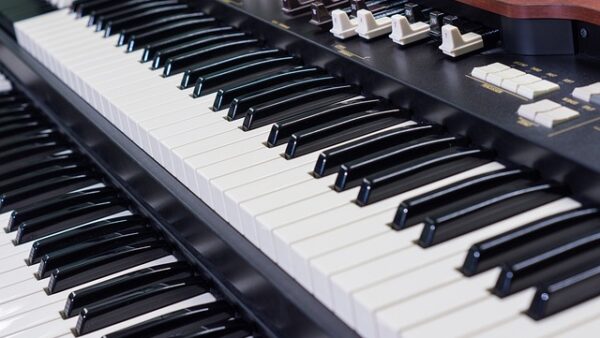 Enregistrement d'Orgue éléctrique pour ton morceau - Black Virgin Studio