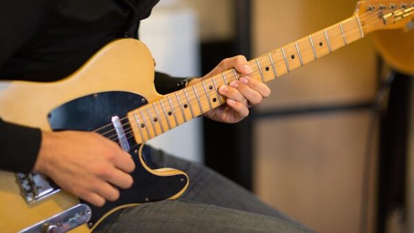 Enregistrement de Guitare électrique lead pour ton morceau - Black Virgin Studio